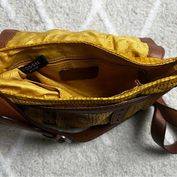 Fossil Yellow Crossbody Handbag - Picture 5 of 7